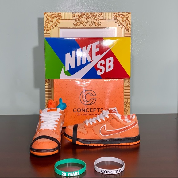 Nike SB Dunk Low x Concepts ‘Orange Lobster’ Special Box - Picture 8 of 15